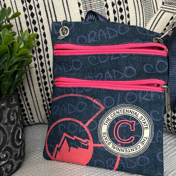 Robin Ruth Handbags - Colorado Themed Denim Crossbody Bag NWOT